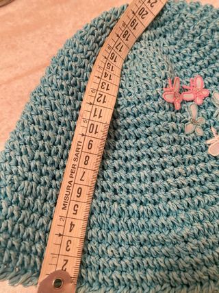 Cappello di cotone lavorato