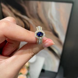 Anillo de Diamante azul 