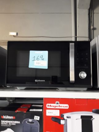 Microondas muy rebajado de precio 