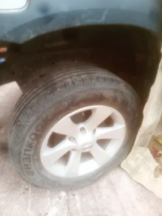 Llantas Nissan terrano 3.0