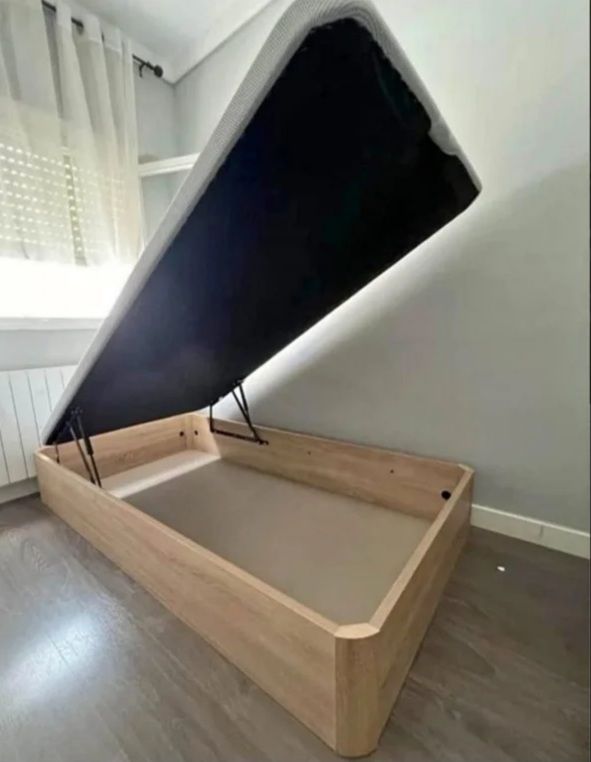 Muebles de dormitorio/ Camas y Armarios