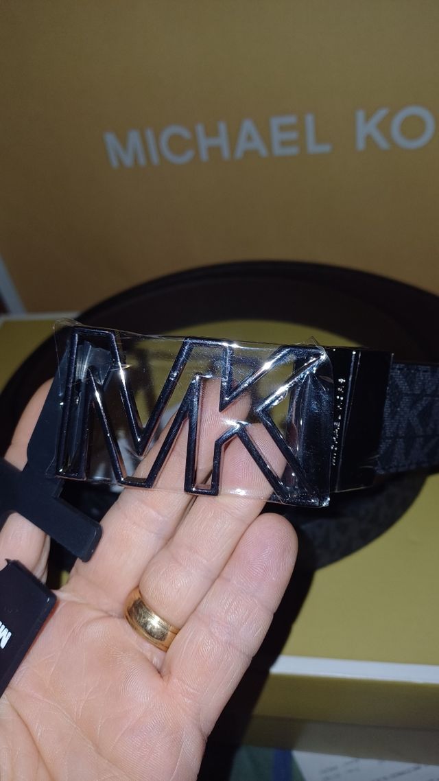 Cinturón Michael kors reversible. 2 en 1