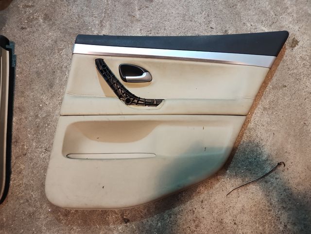 Paneles puerta Saab 93