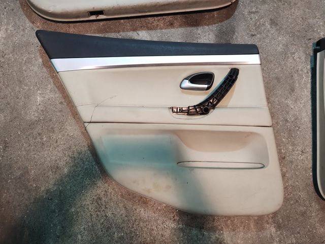 Paneles puerta Saab 93