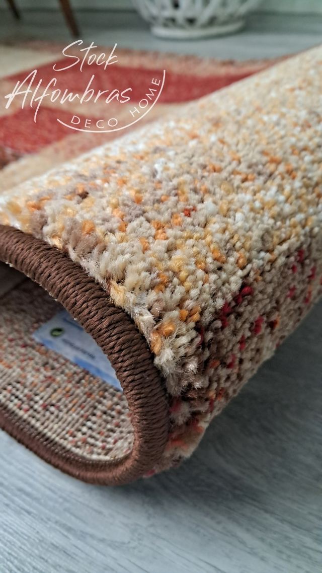 2 tappeti da camera geometrici