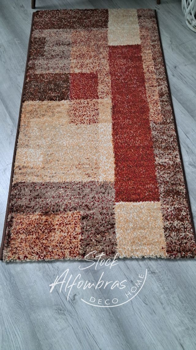 2 tappeti da camera geometrici