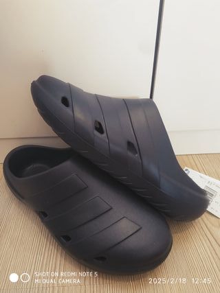Zuecos adidas Adicane Clog