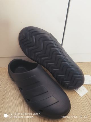 Zuecos adidas Adicane Clog
