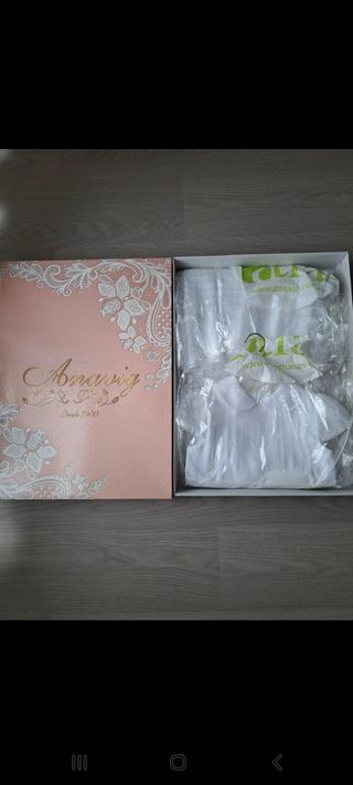 Vestido de comunión y cancán con aros