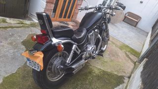 Vendo Suzuki Intruder 800 toda una clasica