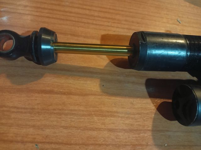 Fox dhx2 Factory series kashima 225x70mm