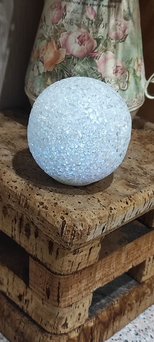 Lampara redonda cambia de color