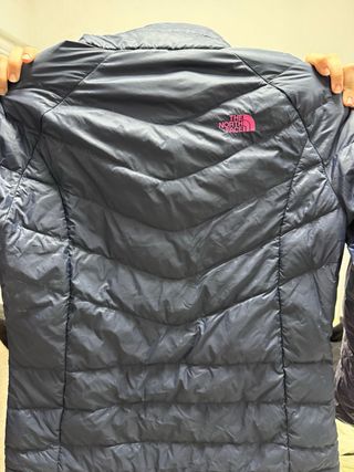 Plumas The North Face mujer