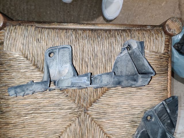 Supporti paraurti posteriore Seon Leon 1P