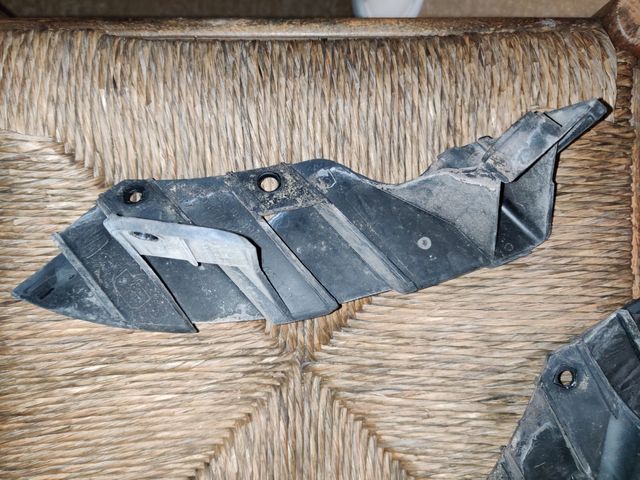 Supporti paraurti posteriore Seon Leon 1P