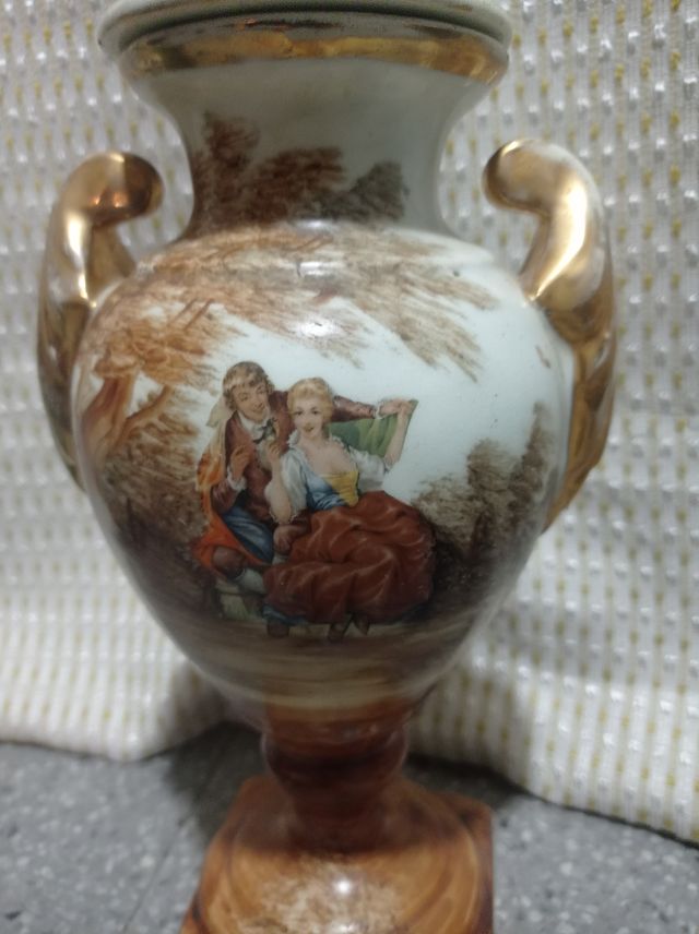 Antigua Ánfora Porcelana Francesa