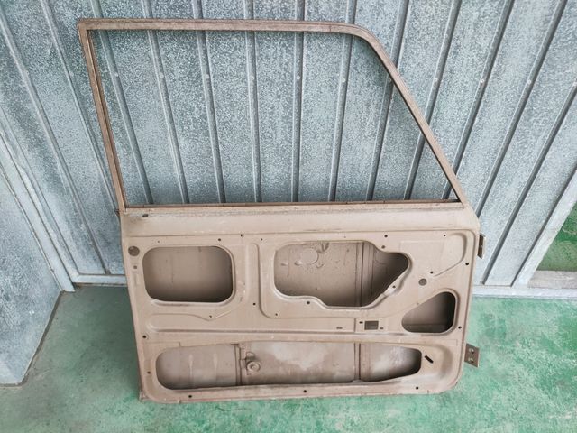 Puerta delantera izquierda Seat 124
