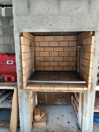 BARBECUE/TETTI IN MURATURA