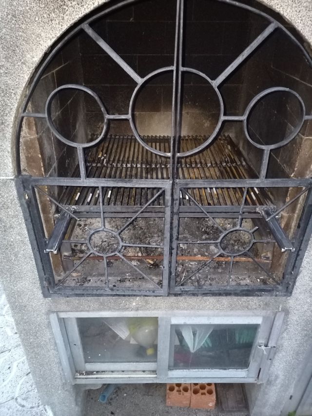 BARBECUE/TETTI IN MURATURA