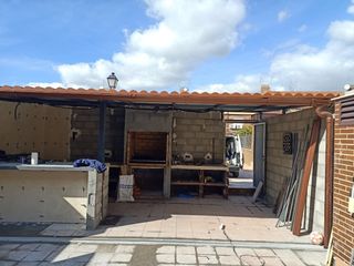 BARBECUE/TETTI IN MURATURA