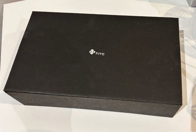 Caixa original manuais e cds HTC