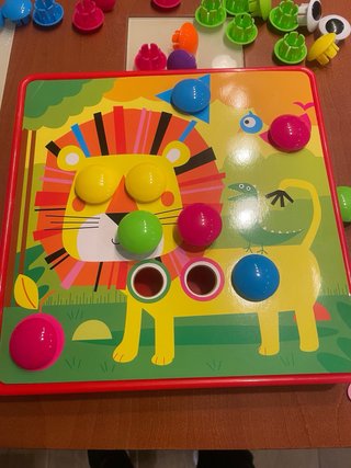 Juego puzzle piezas colores