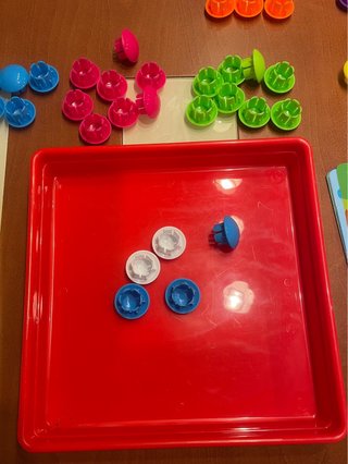 Juego puzzle piezas colores