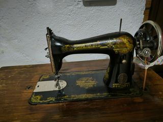 Maquina de coser singer