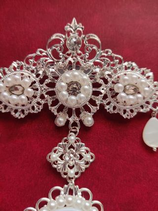 Aderezo perlas y nácar plateado