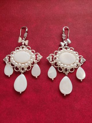 Aderezo perlas y nácar plateado