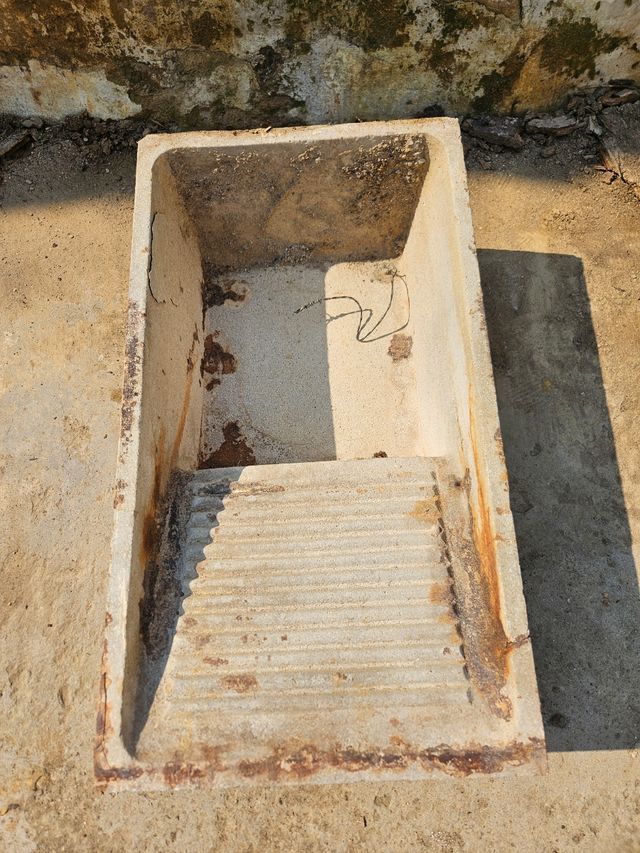 Pila lavadero antiguo