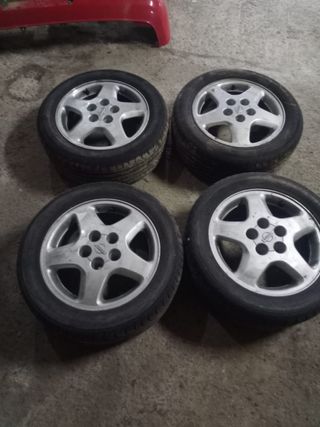 Ruedas Nissan s14