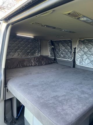 Volkswagen TransporterT5 4Motion - 130 CV - Camper