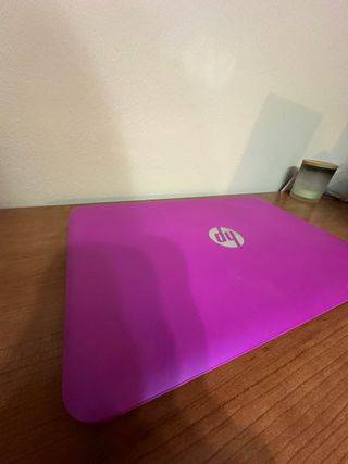 Portatil HP 13” netbook 32gb color magenta rosa