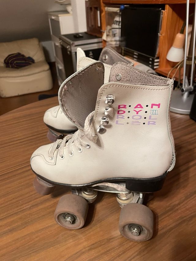 Pattini a rotelle T33