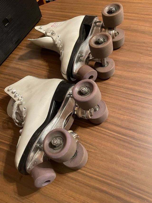 Pattini a rotelle T33