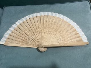 Abanico de madera