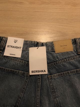 Pantalones vaqueros Bershka