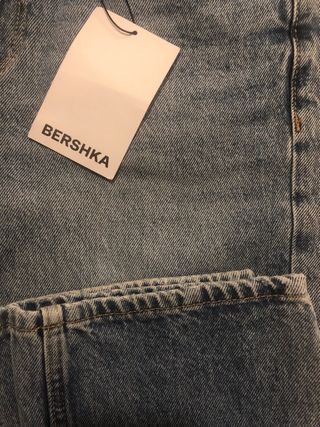 Pantalones vaqueros Bershka