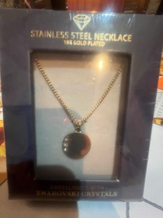 Colgante y pendientes