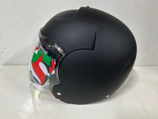 Casco jet
