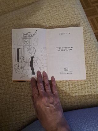 OTRA AVENTURA DE LOS CINCO (los cinco/ the five) (Spanish Edition)