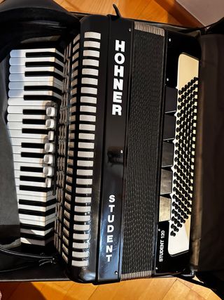 Acordeon Black Hohner Student 120