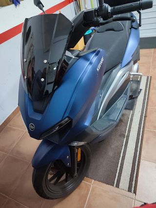 Moto Keeway vieste 300