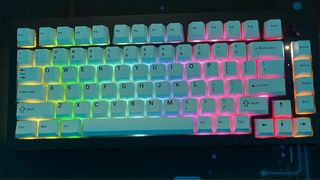 Teclado custom akko creamy