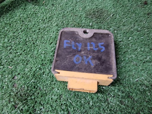 Regulador piaggio fly 125