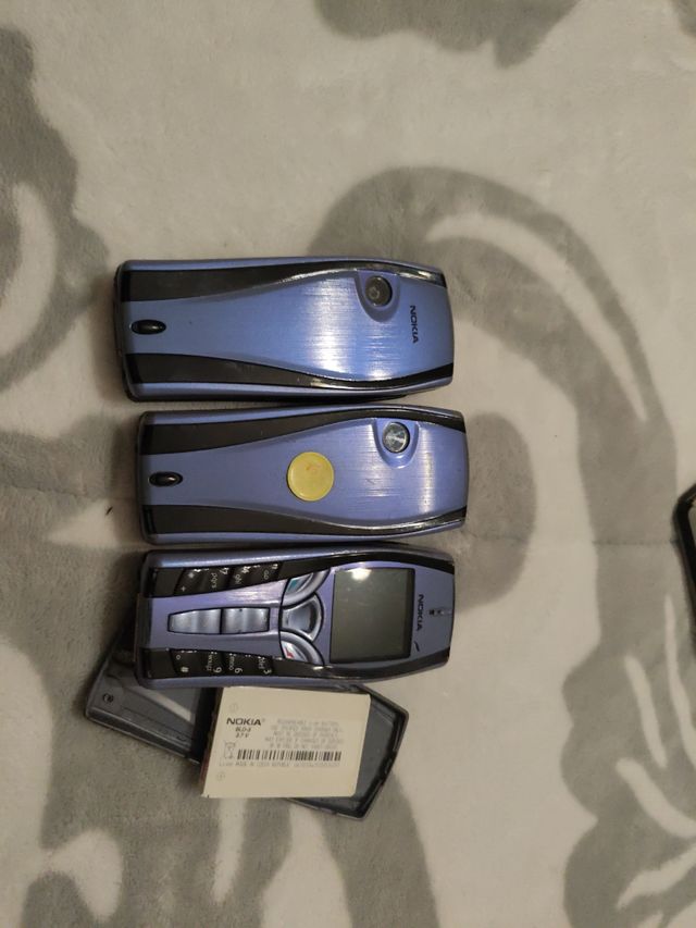 Set di telefoni Nokia 7250i