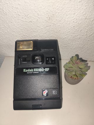 Cámara Instantánea Kodak EK160-EF