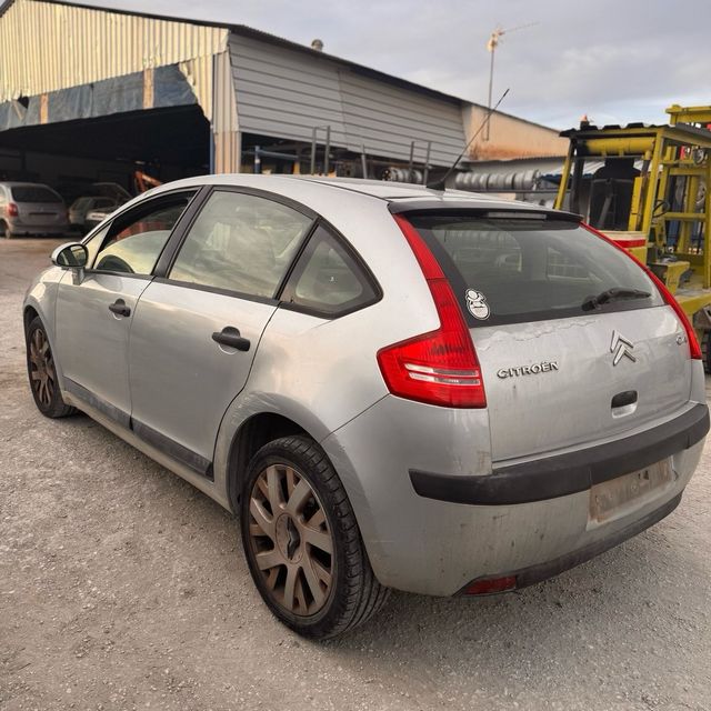 DESPIECE Citroen C4 1.6 HDI 90 caballos motor 1.6