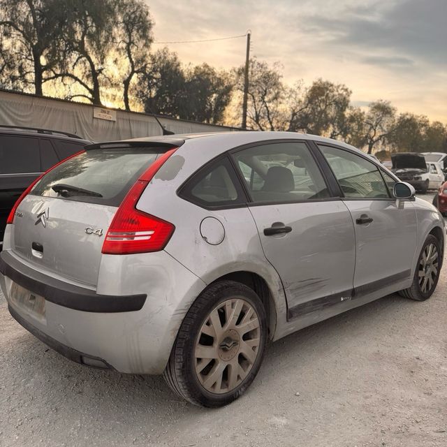 DESPIECE Citroen C4 1.6 HDI 90 caballos motor 1.6